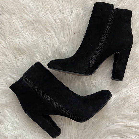 STEVE MADDEN | Glorius Bootie | Black Suede |Size 10 - Picture 4 of 11